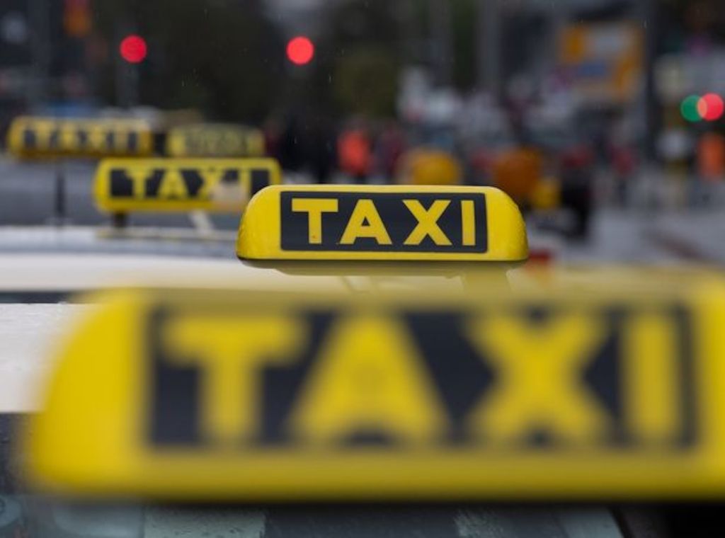 Berliner Senat macht Weg frei für Taxi-Festpreise