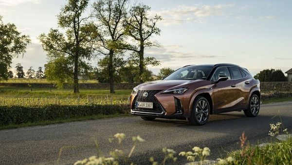 Start frei für den neuen Lexus UX 300h