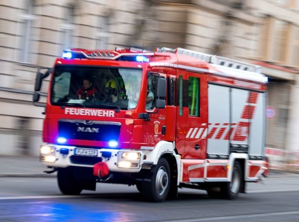 Feueralarm am RKI: Feuerwehr prüft Gefahreneinsatz