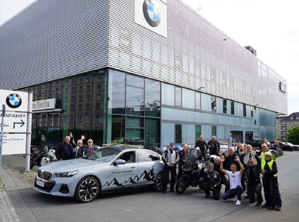 BMW Motorraddays 2024 in Garmisch: Ein Fest für Motorradfahrer und auch Berlin war dabei!