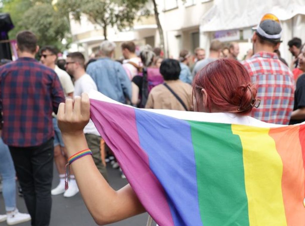 Zehntausende zu lesbisch-schwulem Stadtfest in Berlin erwartet