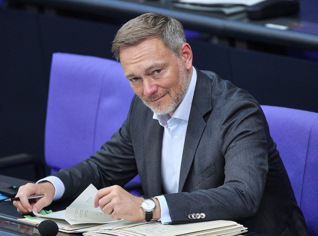 Linke verklagt Lindner wegen Schuldenbremsen-Kampagne