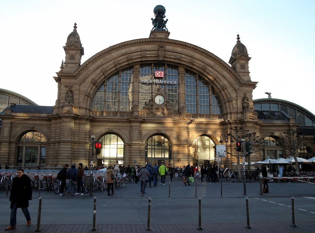 Nach Mord im Frankfurter Hauptbahnhof Hinweise auf "Familienfehde"