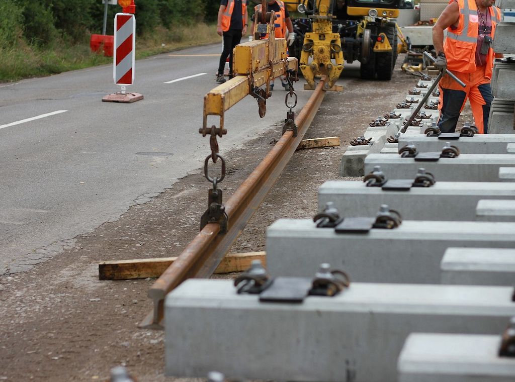 Bund investiert ab 2025 mehr Geld in Schienen als in Straßen