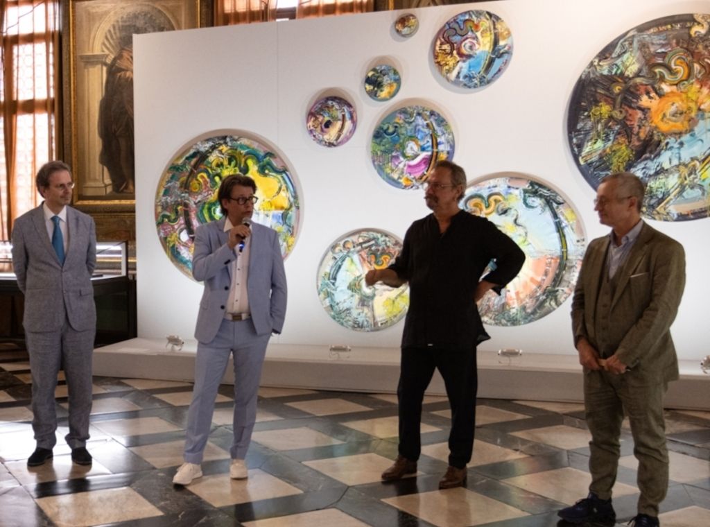 VIP-Empfang in Venedig: Chefkurator Dirk Geuer eröffnet Dietmar Brixy-Sonderausstellung am Markusplatz