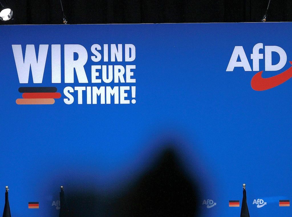 Gewerkschaften und Unternehmer fordern Kampf um AfD-Wähler