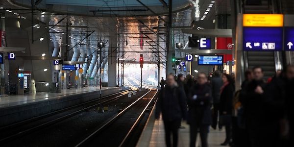 Großstörung bei Bahn behoben - Verspätungen bis Tagesende