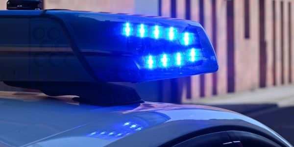 Autofahrer stirbt nach Zusammenstoß mit Laster in Spree-Neiße