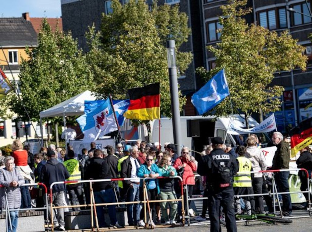 Scholz besuchte Prenzlau - Gegendemonstration der AfD