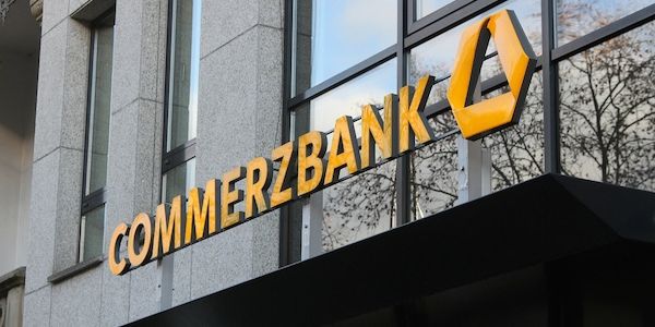 Deka verlangt schnelle Entscheidung über Commerzbank-Führung