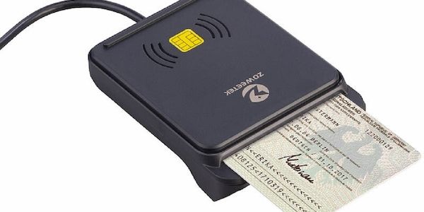 Chipkarten-/Smartcard-Reader, für eID-Nachweis