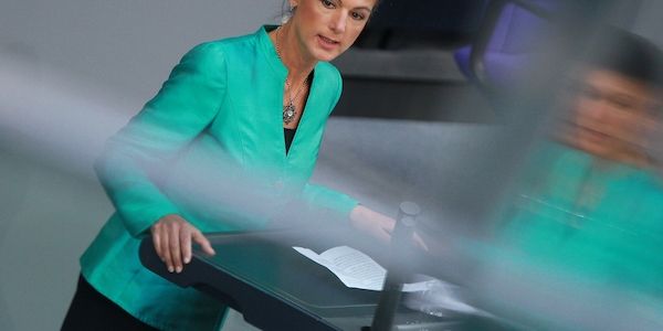 Wagenknecht verlangt von Thüringer CDU Distanzierung von Merz