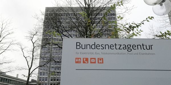 Bundesnetzagentur genehmigt Wasserstoff-Kernnetz