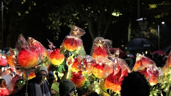 Laternenumzug: Sicher strahlend durch die Nacht