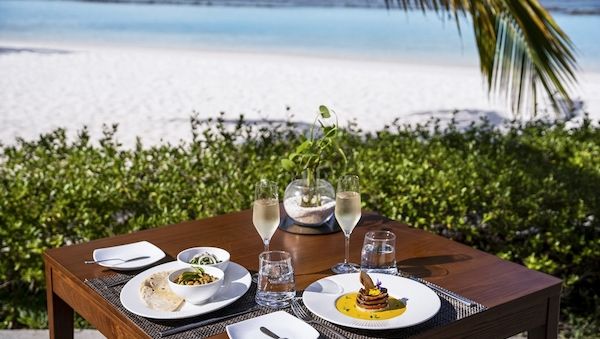 Im Traumresort Nova Maldives startet 2025 vegan und gesund