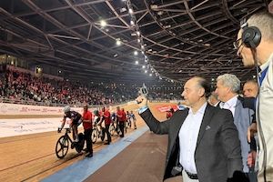 Six Day Berlin 2025: Radsport-Spektakel begeistert die Hauptstadt  Bild 2