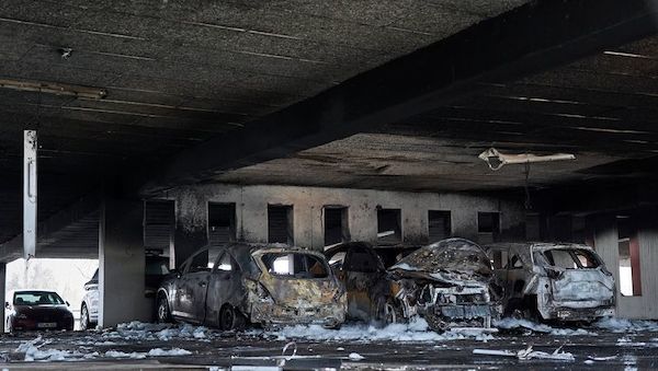 Verzögerung bei Bahn wegen Feuer am Bahnhof Blankenfelde