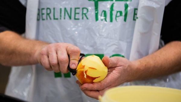 Hilfe für Bedürftige-Bürger in Not - 57 Tonnen Obst und Gemüse  eingesammelt