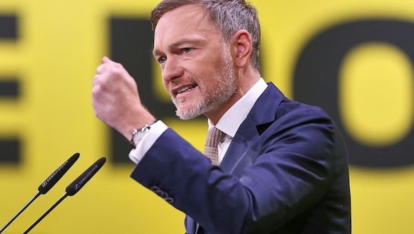 Lindner peilt sieben Prozent an