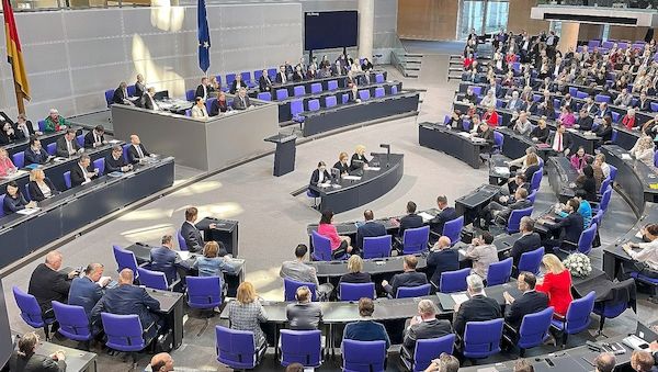 Letzter Schlagabtausch im Parlament vor Bundestagswahl