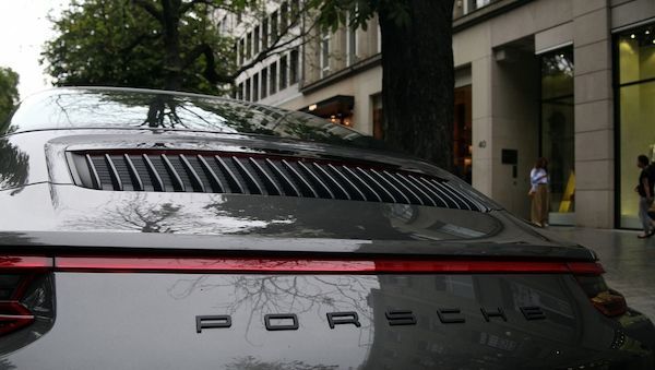 Porsche will 1.900 Stellen streichen