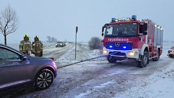 Unfälle wegen Schnee und Glätte in Brandenburg