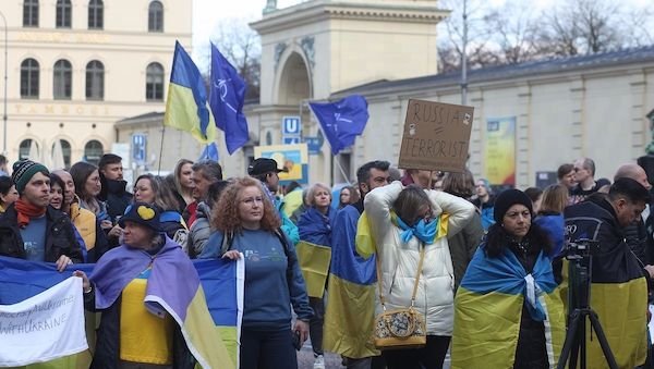 Ukraine-Verhandlungen: Nato-Generalsekretär fürchtet "Minsk 3.0"