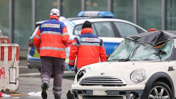 Grüne wollen Aufklärung über Zusammenhänge von Anschlägen