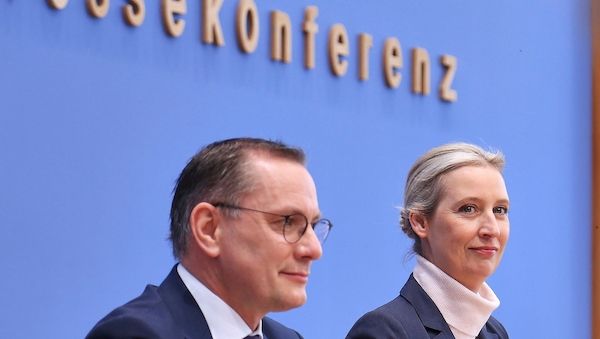 Weidel wirft Merz "undemokratische" Blockadehalten vor