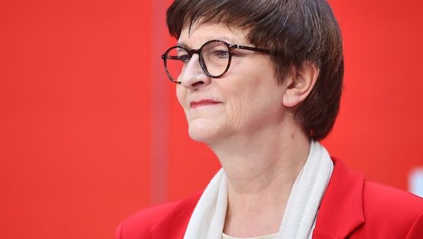 SPD-Frauen stellen sich hinter Esken