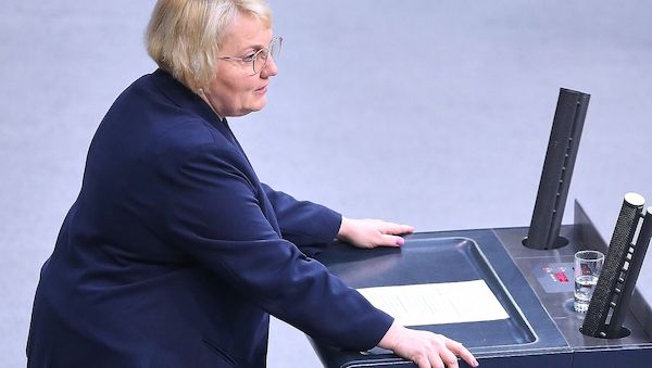 Mast warnt vor Vernachlässigung von Frauen bei Regierungsbildung