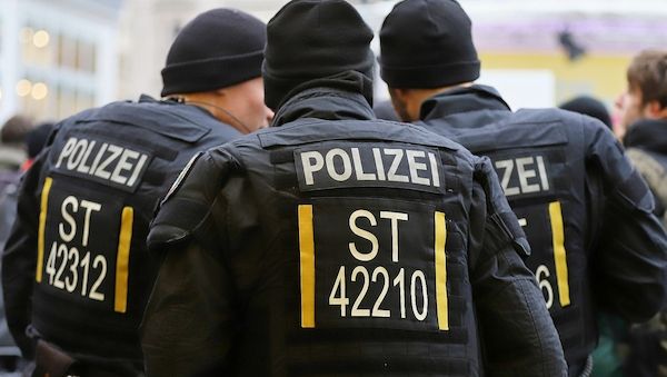 SPD-Innenpolitiker wollen mehr Befugnisse für Polizei