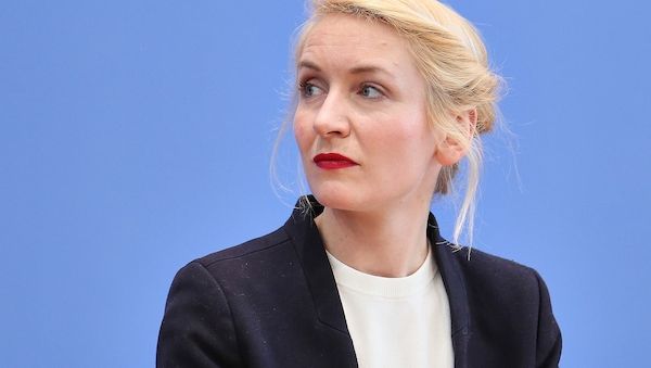 Linke: Schuldenpaket treibt ‚noch mehr Menschen in die Arme der AfD`