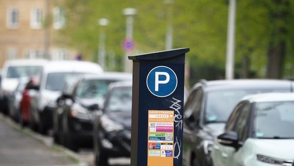 Potsdamer Anwohnerinnen und Anwohner sollen mehr fürs Parken zahlen