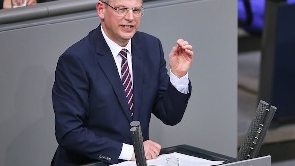 De Vries warnt vor "Staatskrise" bei Scheitern des Finanzpakets