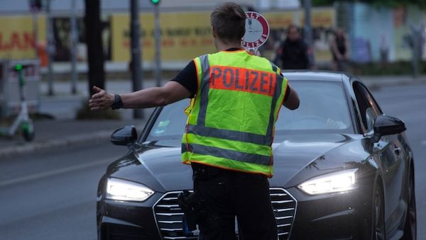 Verkehrskontrolle Tempelhofer Damm: Jedes vierte Fahrzeug zu schnell