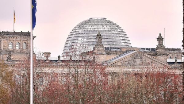 Ökonomen begrüßen Einigung zu Sondervermögen