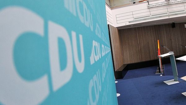 CDU will bis 2029 jede zehnte Beamtenstelle streichen