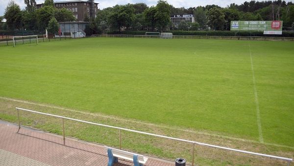 Berlin: Fußballspiel nach Attacke auf Spieler abgebrochen