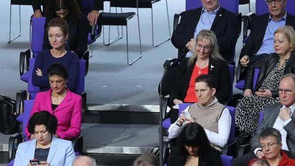 Wagenknecht wirft Linkspartei "historisches Versagen" vor