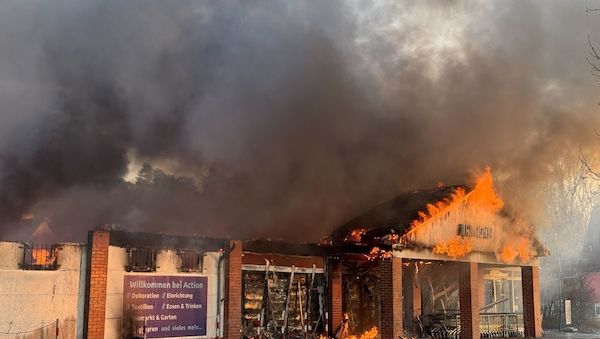 Blankenfelde-Mahlow: Nach Feuer in Supermarkt Ermittlungen wegen Brandstiftung